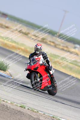 media/Aug-06-2023-TrackDaz (Sun) [[ac7f4f6367]]/B Group/sweeper/
